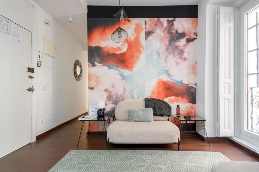 2 Bedrooms 2 Bathrooms Furnished - Malasana - Bright Stylish - Mintystay Madrid Eksteriør billede